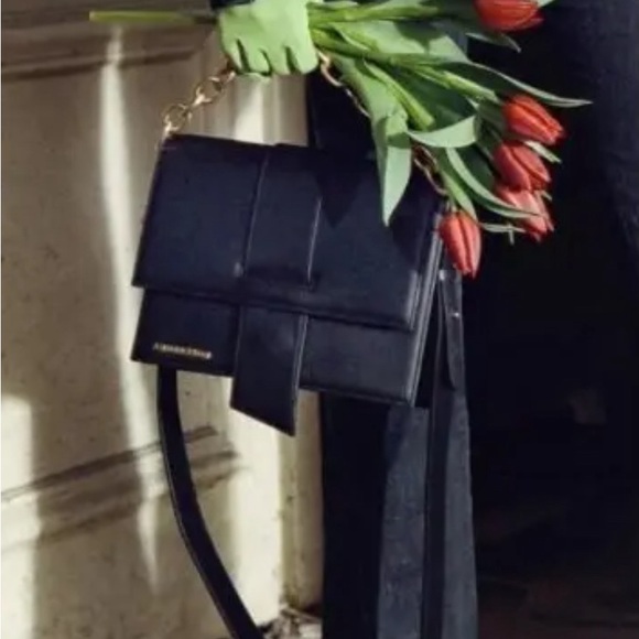 Andersson Bell Anes Classic Logo Chain Bag Black EXCELLENT COMDITION!!! LIKE NEW - Picture 2 of 13